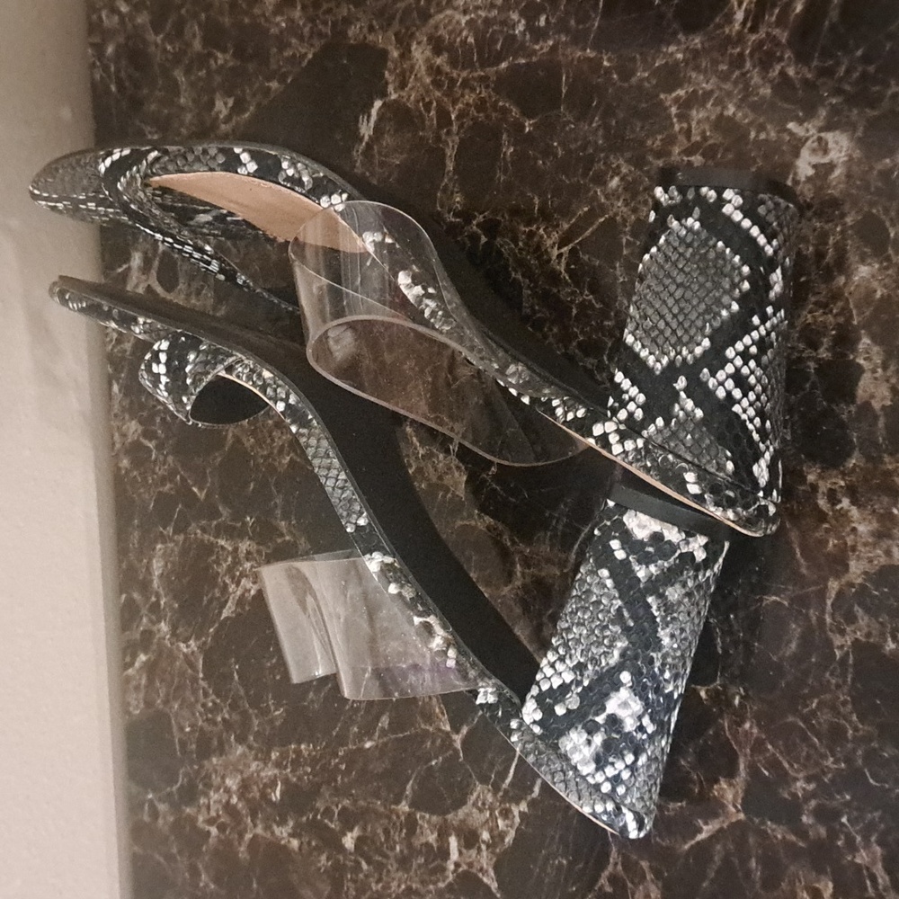 Shoes - Picture 5 of 5